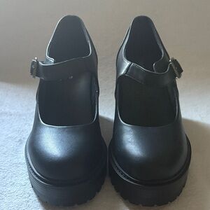 Elegant Black Platform Mary Jane Shoes
